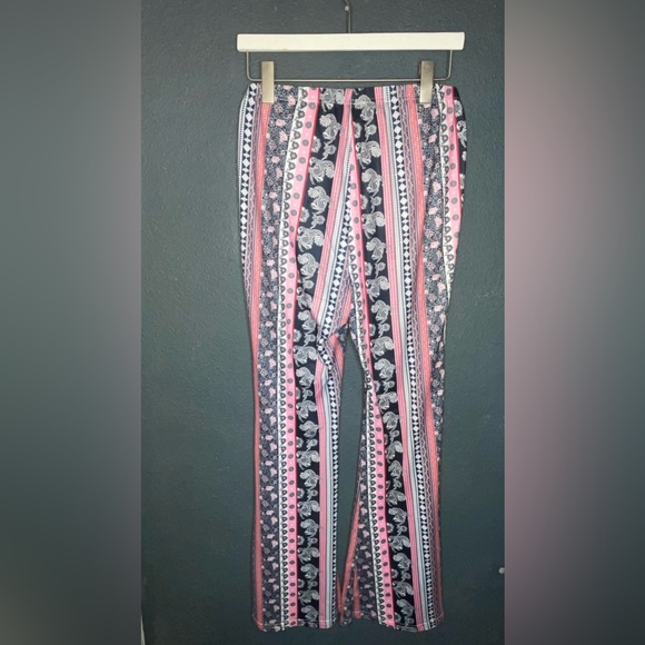 Shein Paisley Flare Pants & Flirtitude Crossover Gray Size Large Bell Bottoms. - Picture 5 of 15